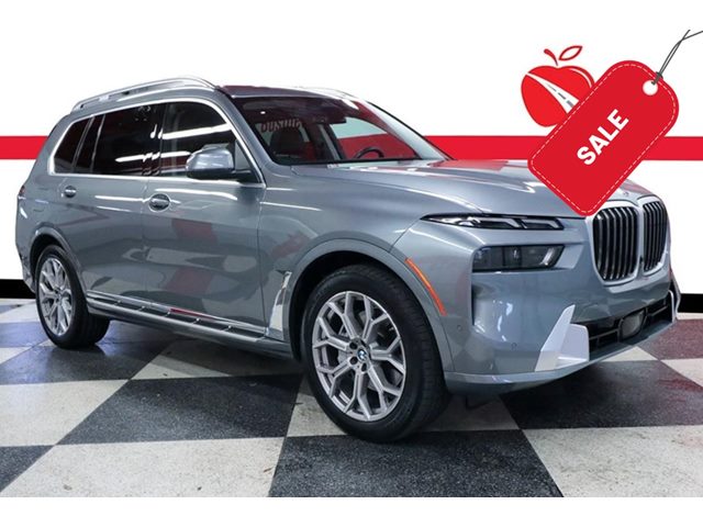 Gray (Skyscraper Grey Metallic) 2026 BMW X7 SUV / Crossover All-Wheel Drive Automatic