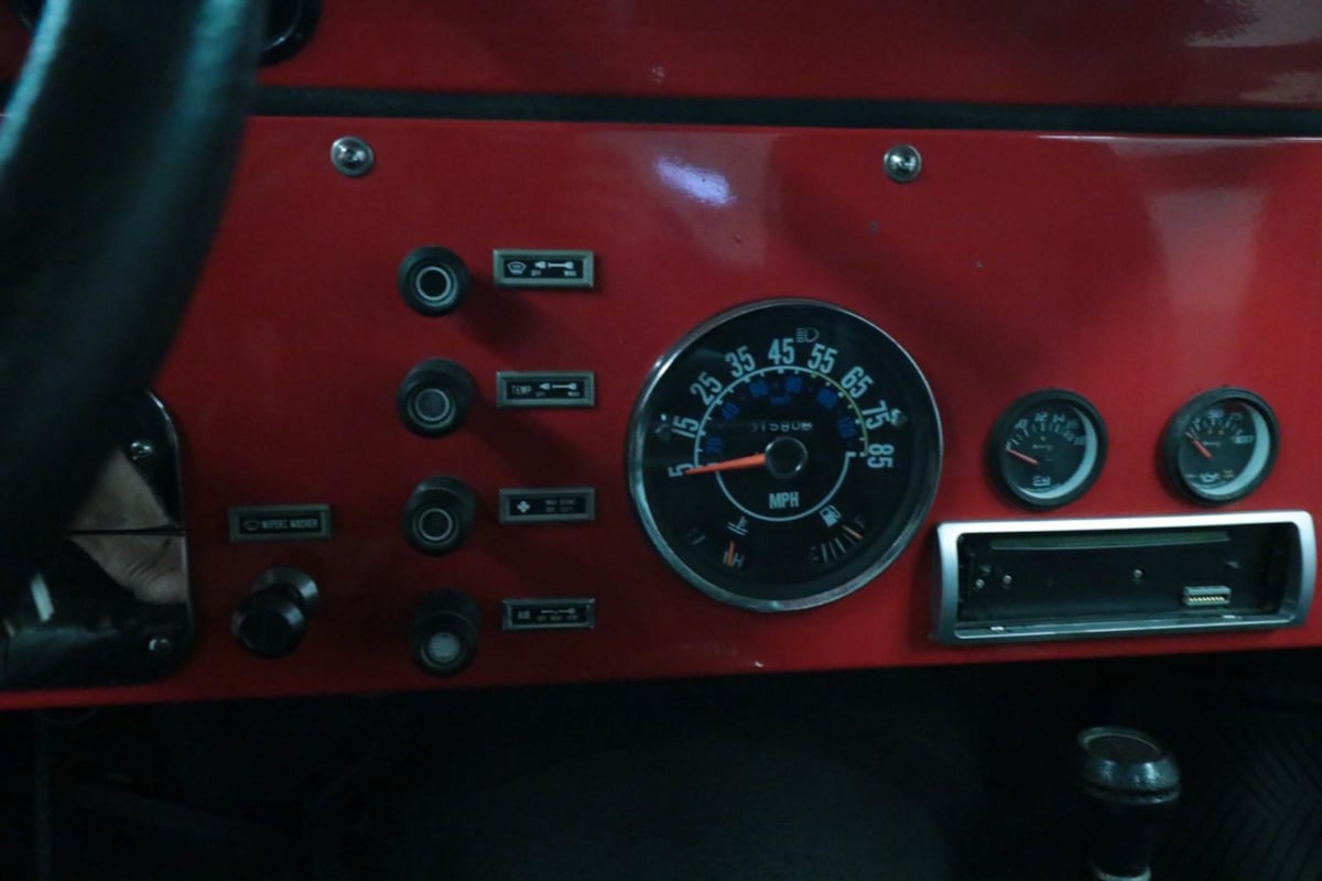 1981 Jeep Scrambler - Photo 18