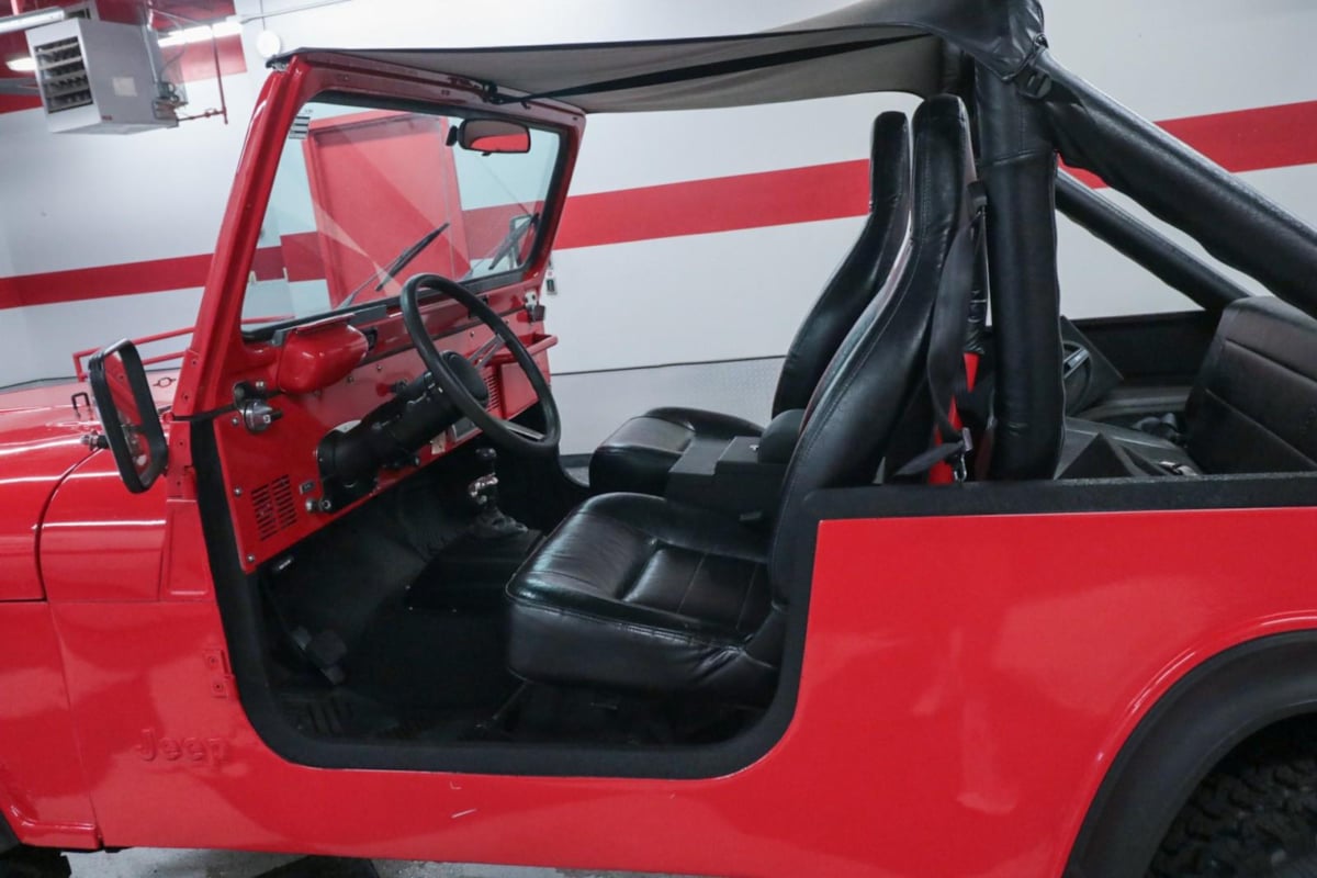 1981 Jeep Scrambler - Photo 31