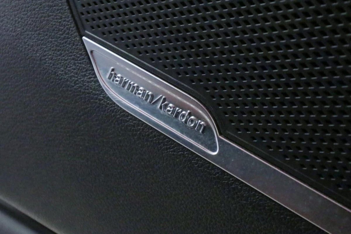 2023 Kia Sportage SX - Photo 17