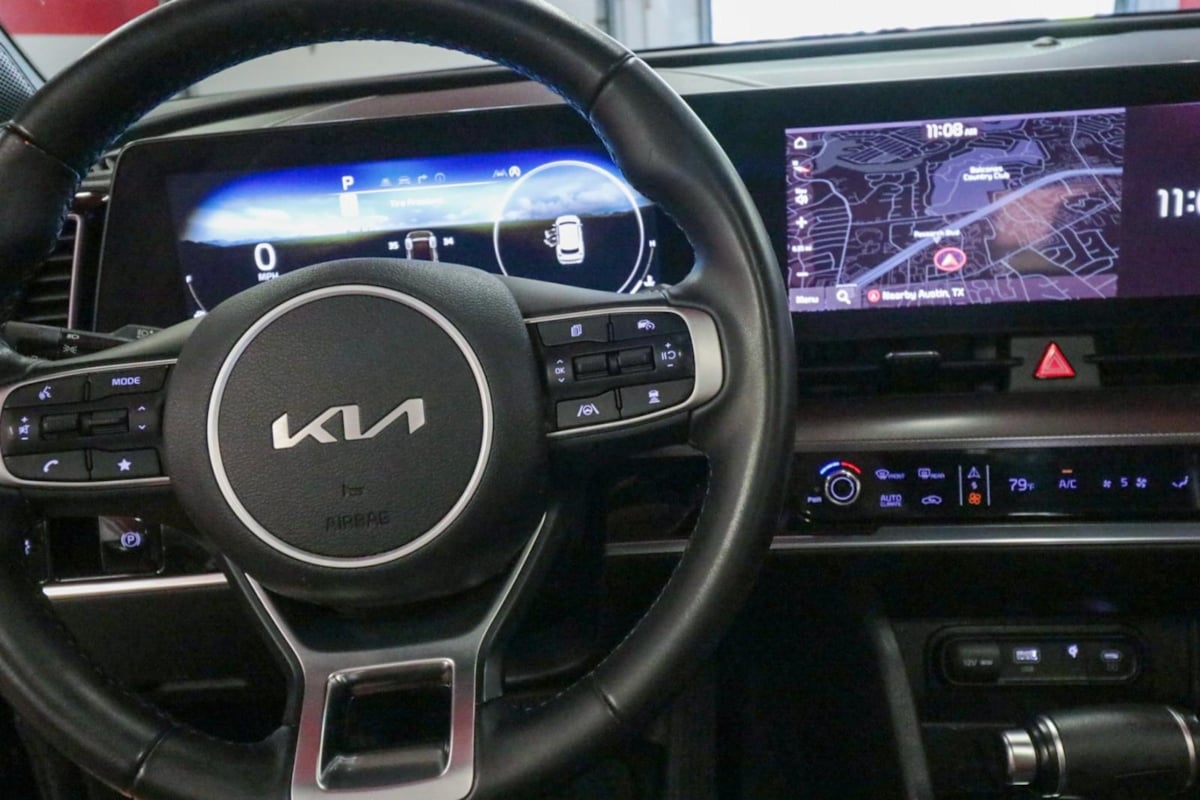 2023 Kia Sportage SX - Photo 20