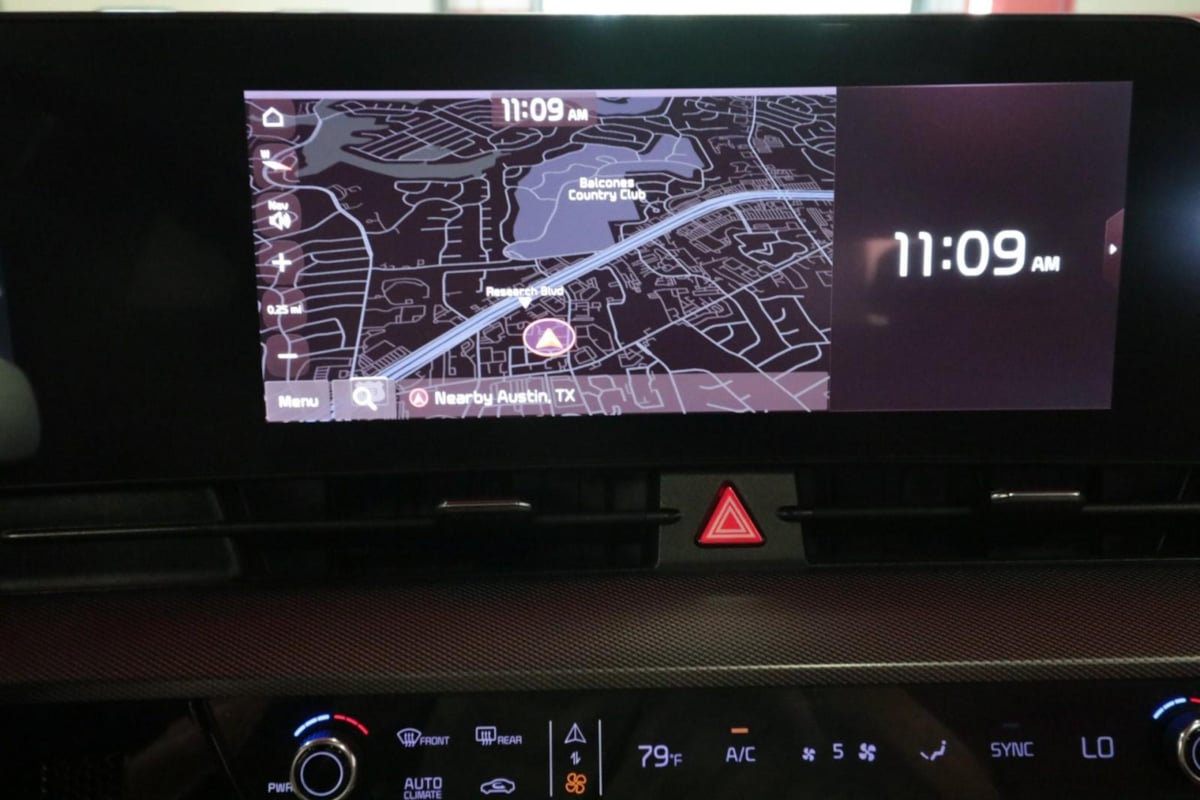 2023 Kia Sportage SX - Photo 23