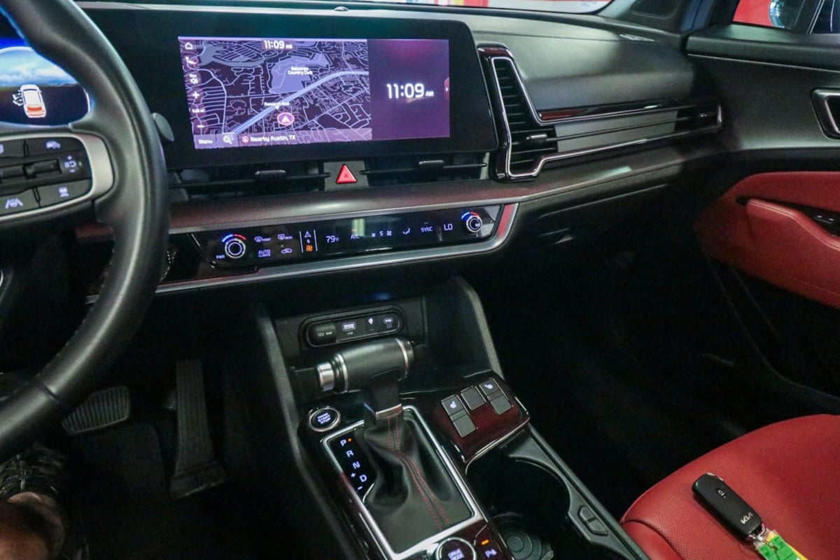 2023 Kia Sportage SX - Photo 24