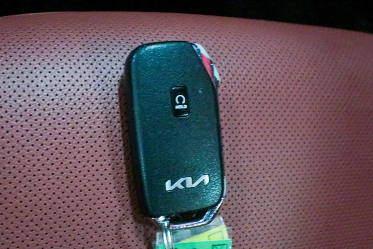 2023 Kia Sportage SX - Photo 26