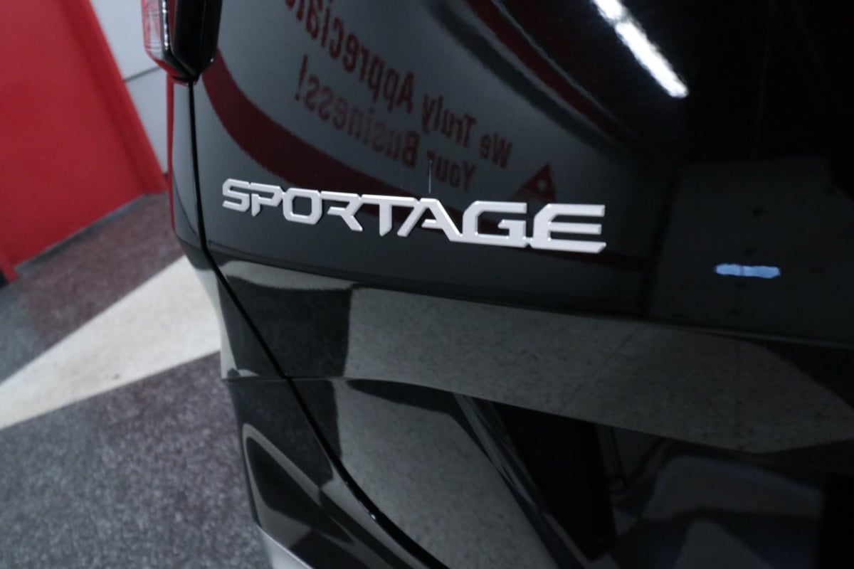 2023 Kia Sportage SX - Photo 33