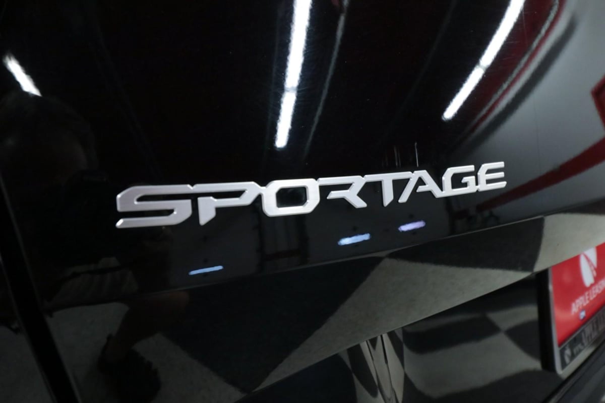 2023 Kia Sportage SX - Photo 35