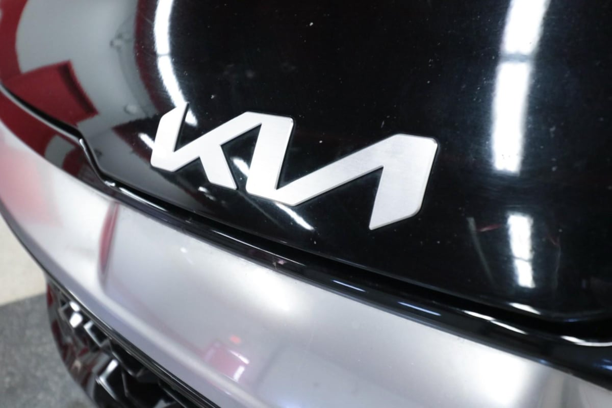 2023 Kia Sportage SX - Photo 40