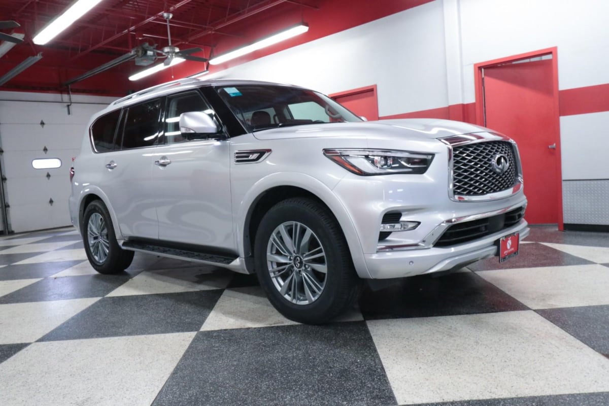 2023 INFINITI QX80 Luxe - Photo 2