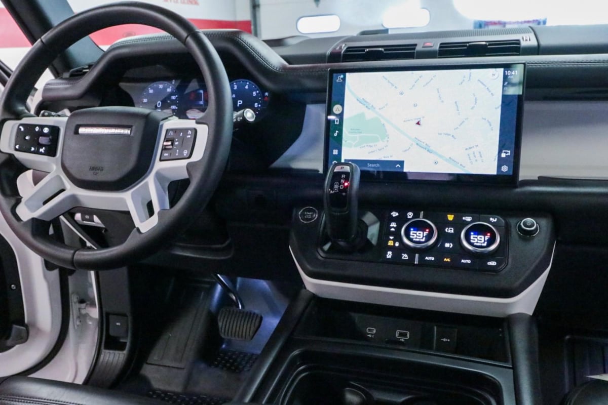 2024 Land Rover Defender S - Photo 28