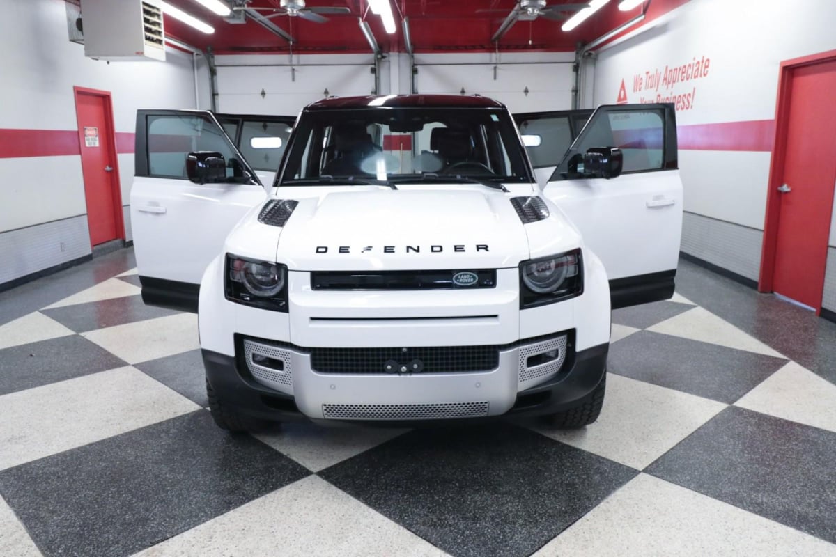 2024 Land Rover Defender S - Photo 30