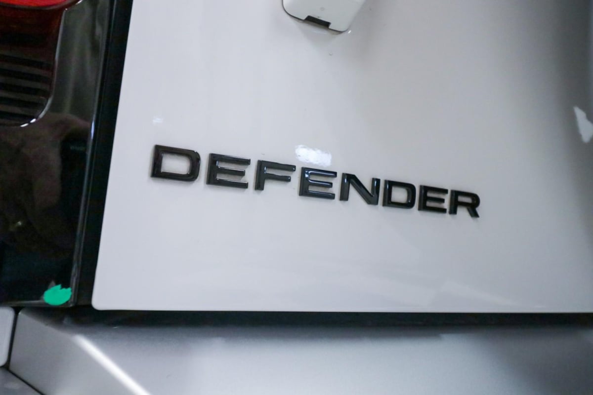 2024 Land Rover Defender S - Photo 33