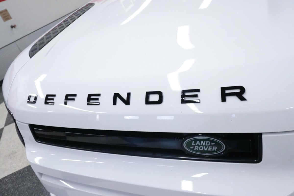 2024 Land Rover Defender S - Photo 38