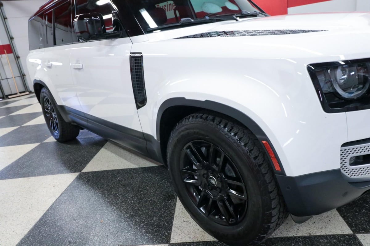 2024 Land Rover Defender S - Photo 43