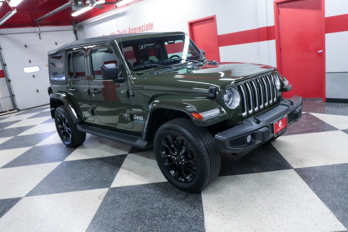 2021 Jeep Wrangler Unlimited Sahara 4XE - Photo 3