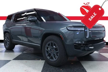 2024 Rivian R1S Adventure