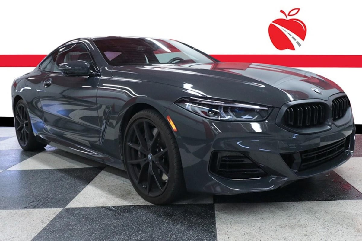 2025 BMW 8 Series 840i