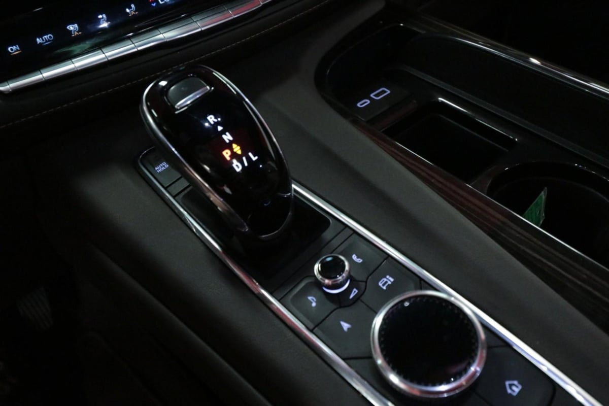 Cadillac Escalade photo 10