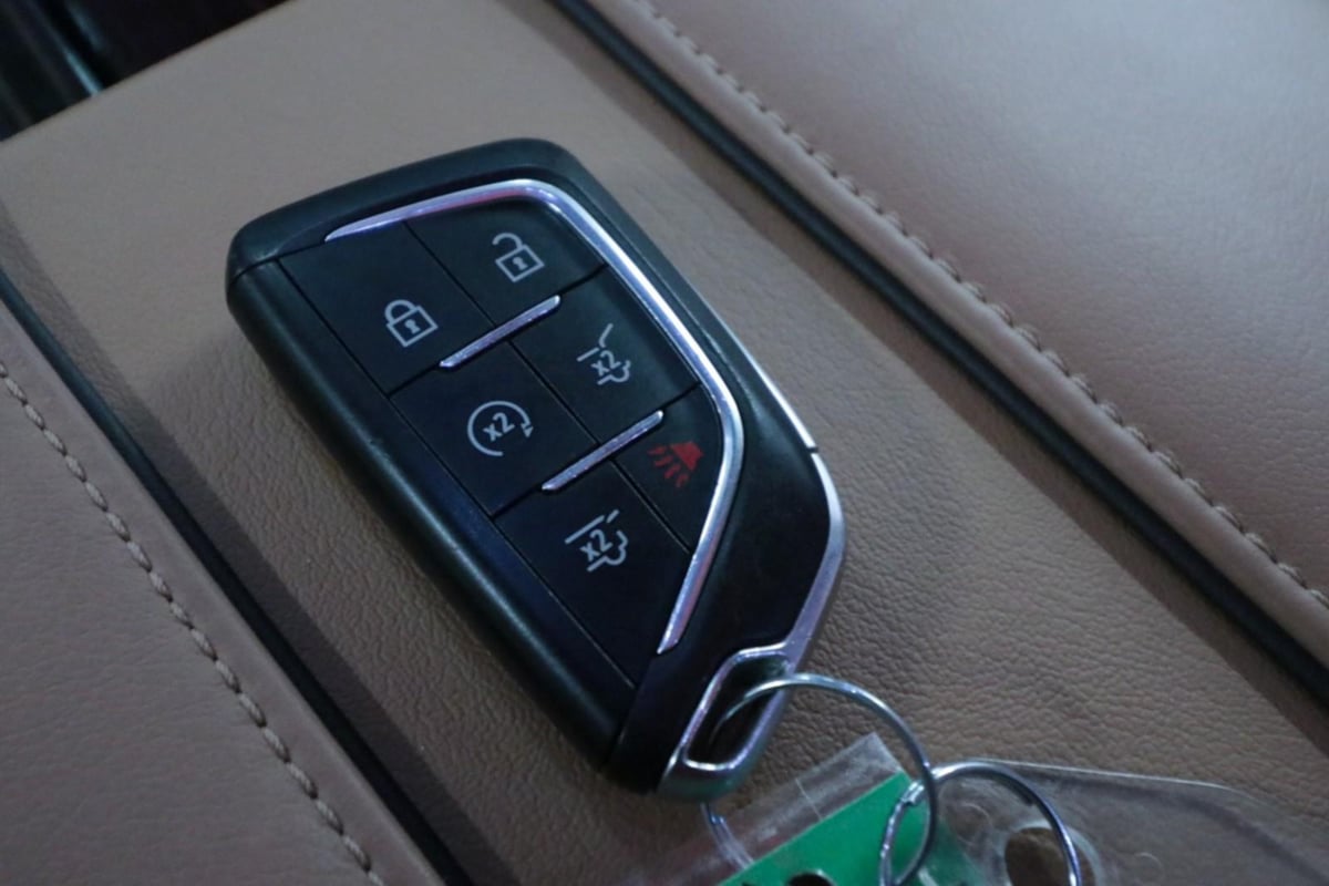 Cadillac Escalade photo 12