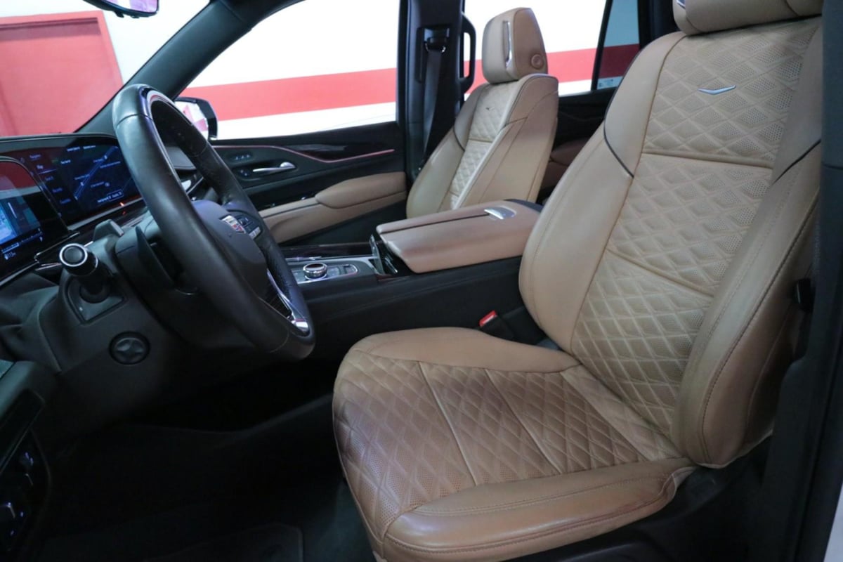 Cadillac Escalade photo 21