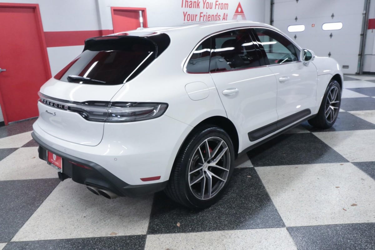 Porsche Macan photo 7
