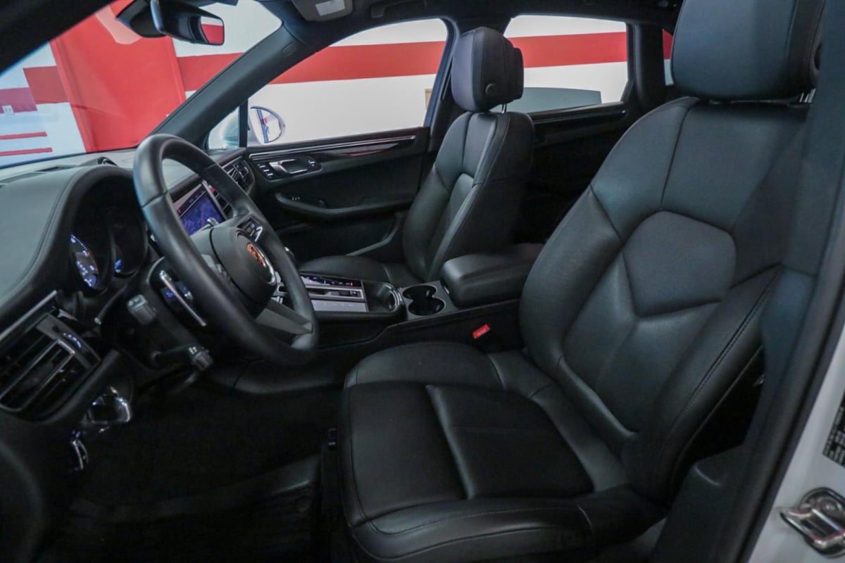 Porsche Macan photo 12