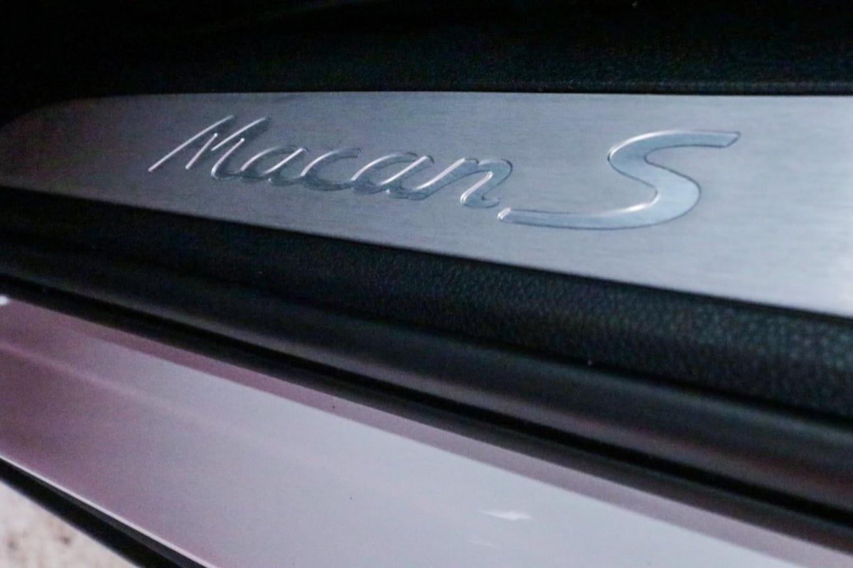 Porsche Macan photo 15