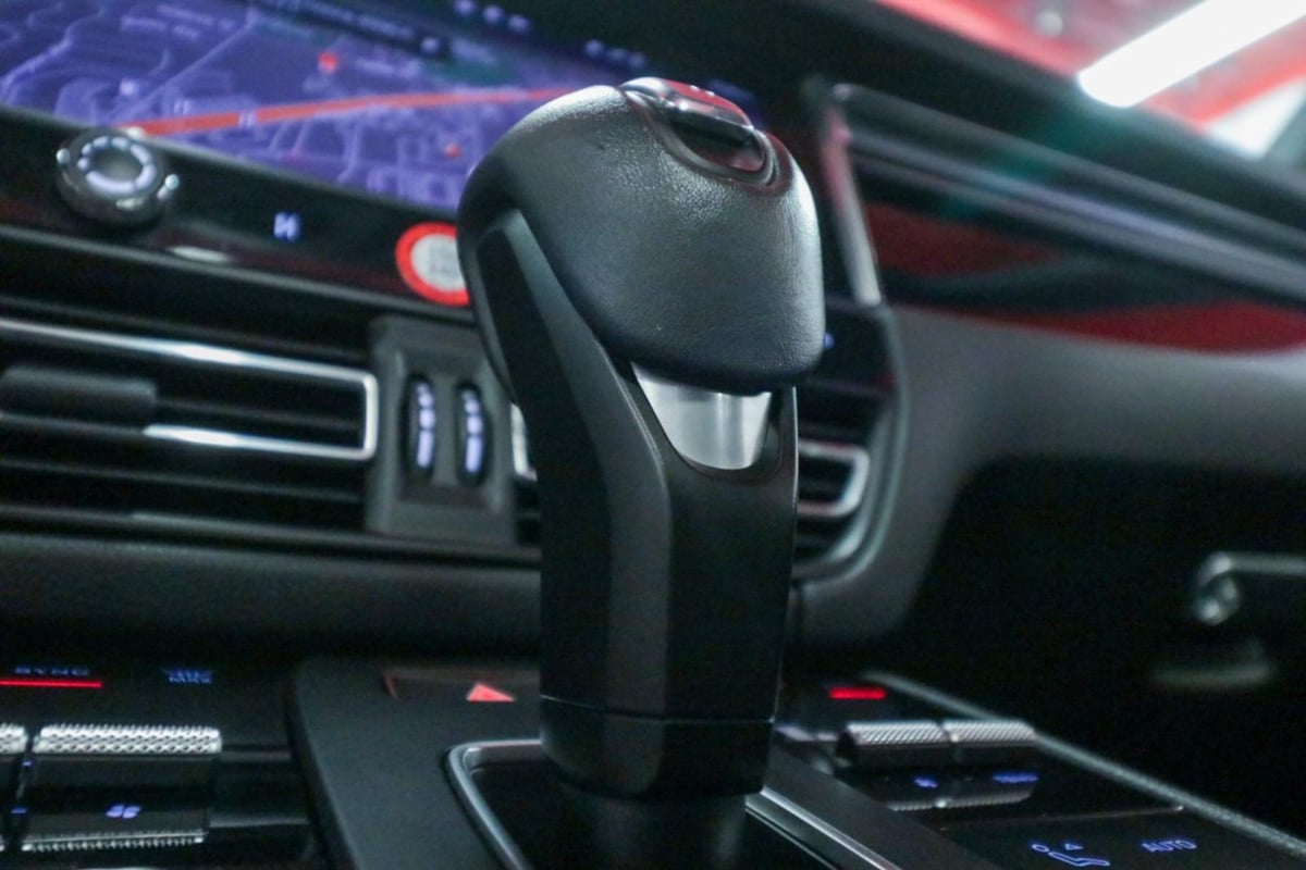 Porsche Macan photo 29