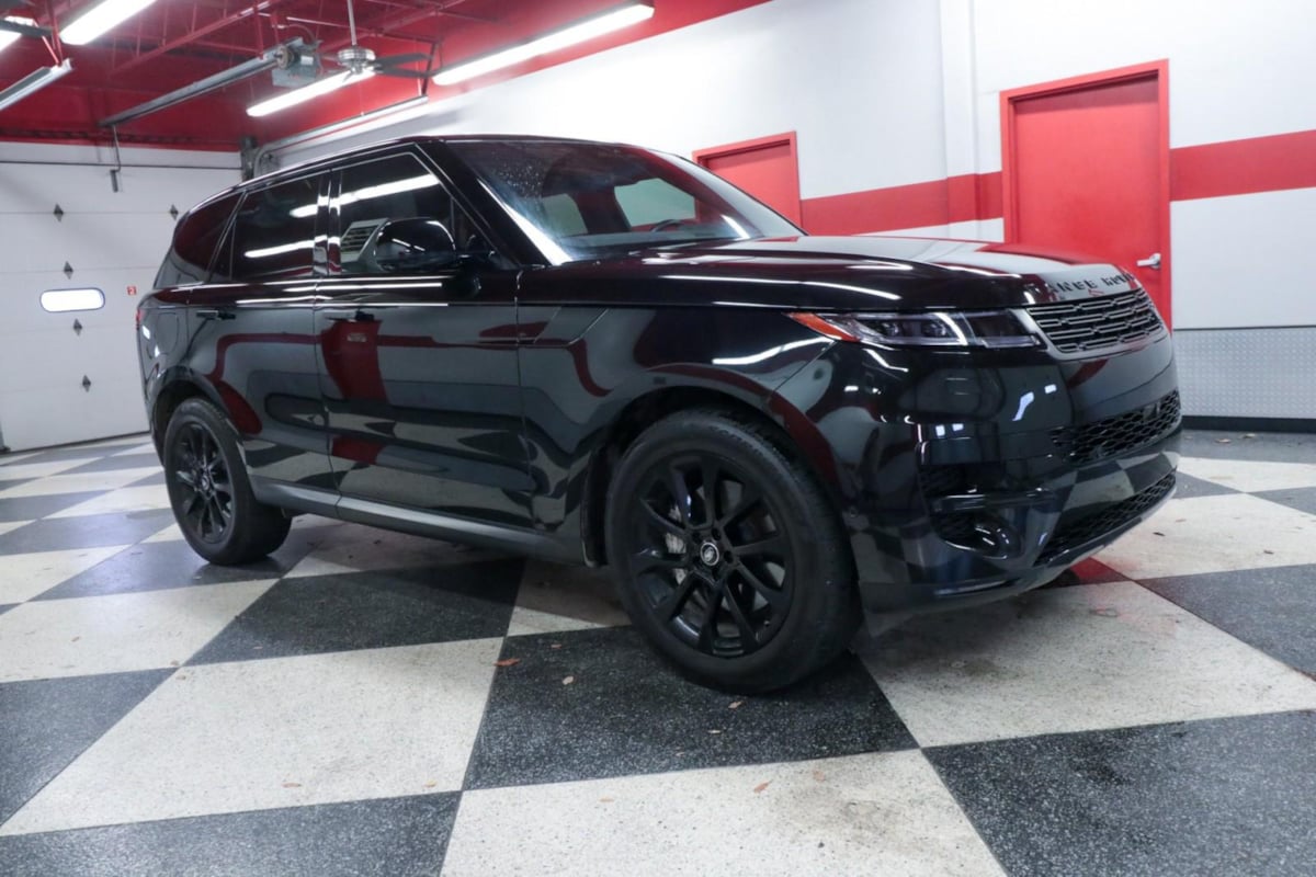 Land Rover Range Rover Sport photo 2