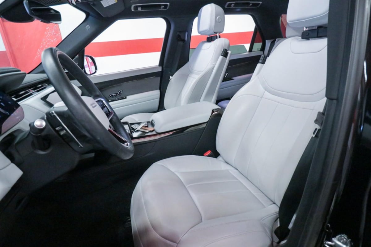 Land Rover Range Rover Sport photo 13