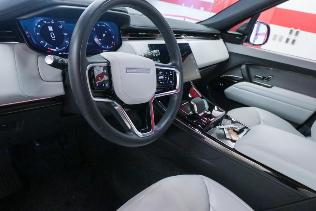 Land Rover Range Rover Sport photo 14