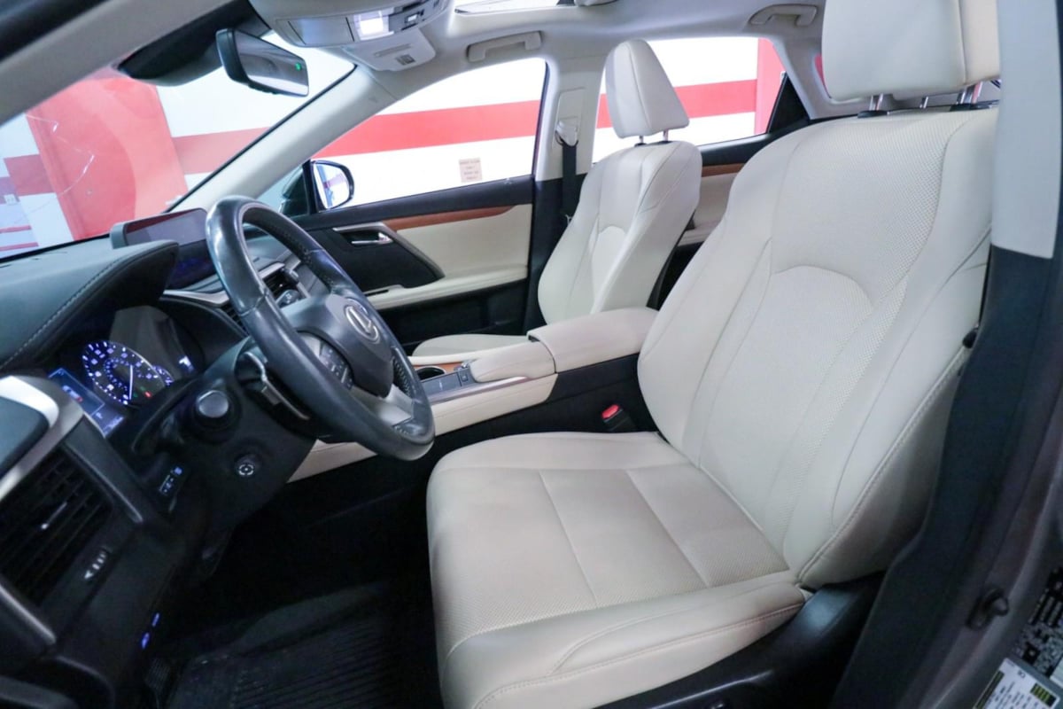 Lexus RX photo 11