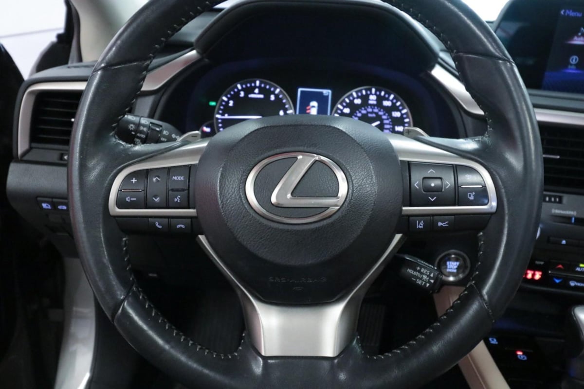 Lexus RX photo 16