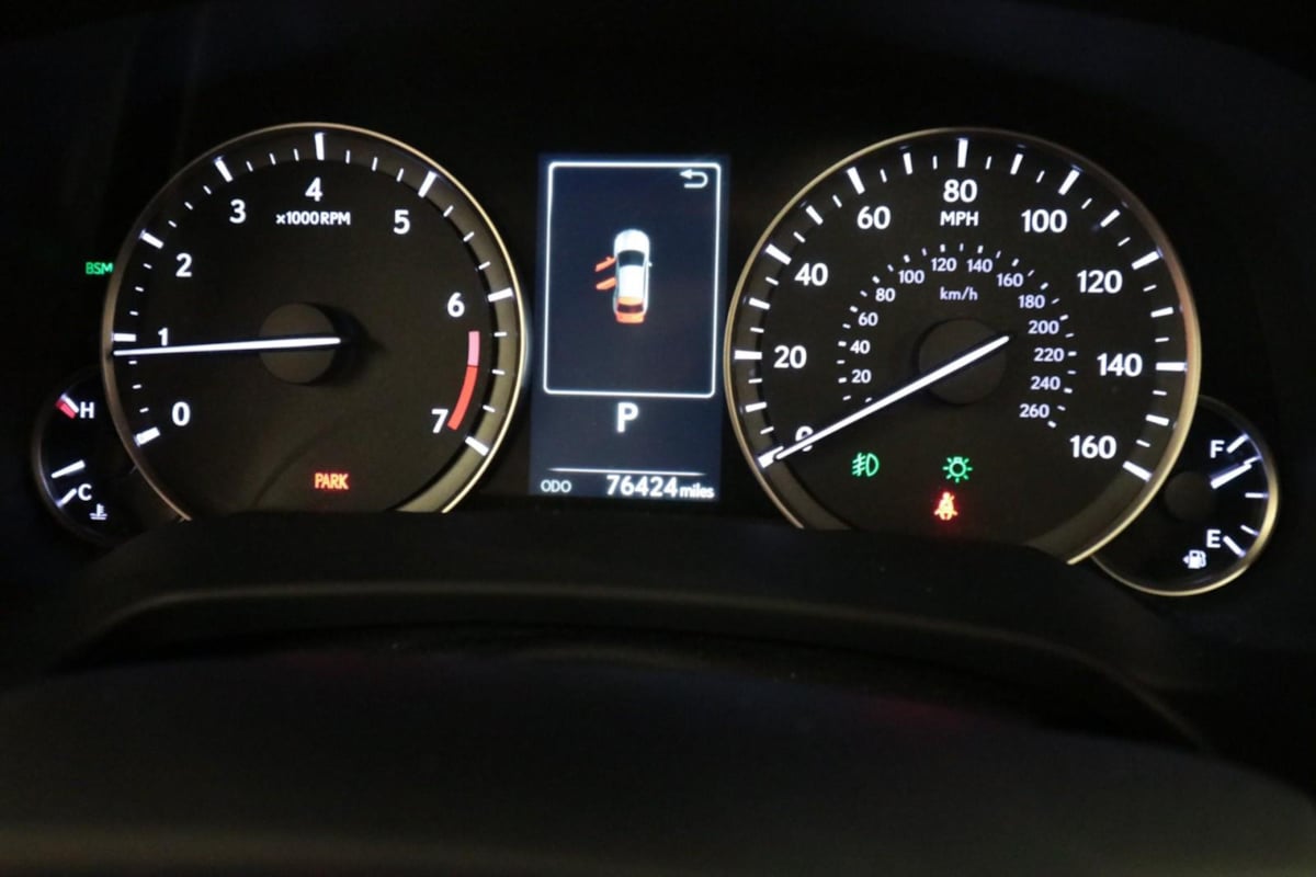 Lexus RX photo 17