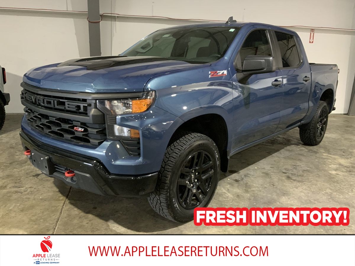 Chevrolet Silverado photo 2