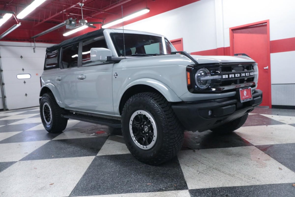 Ford Bronco photo 27