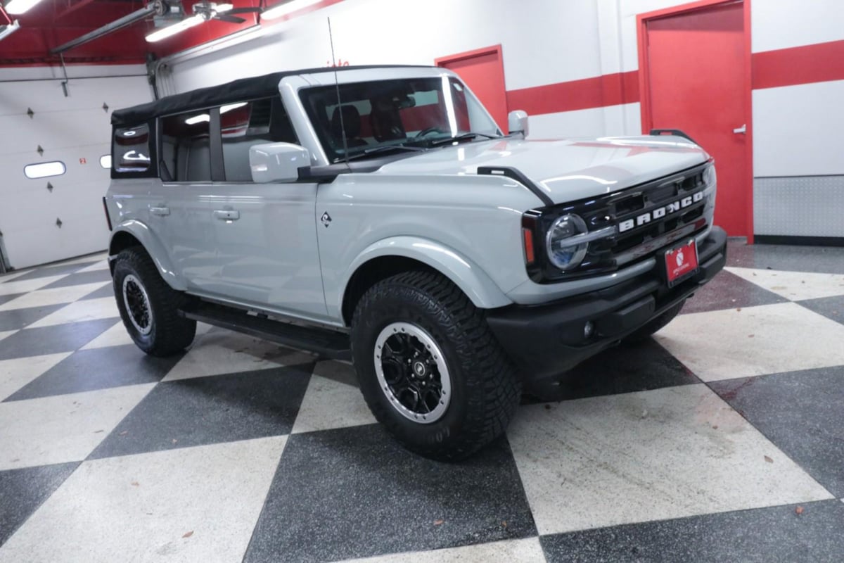 Ford Bronco photo 28