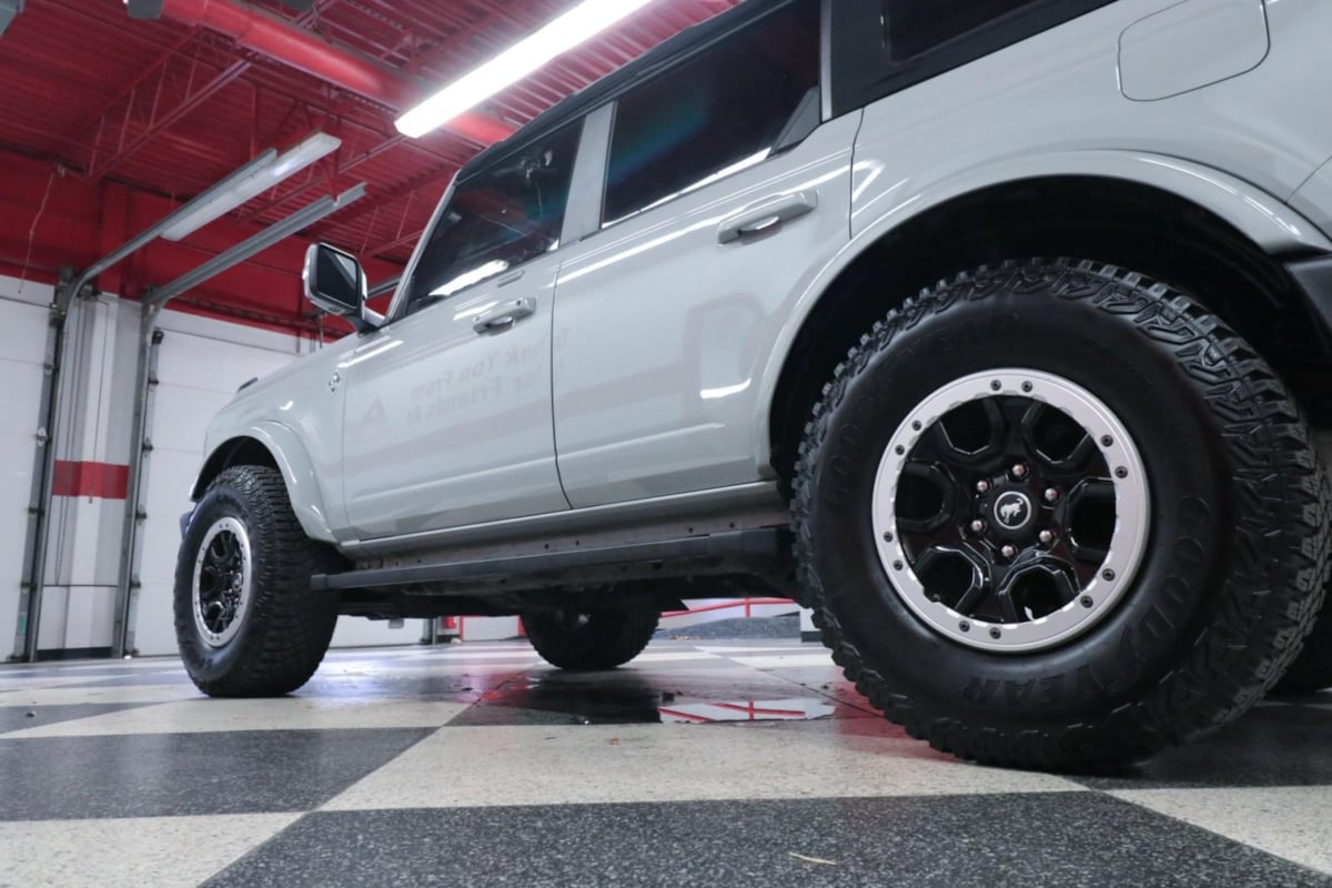 Ford Bronco photo 38
