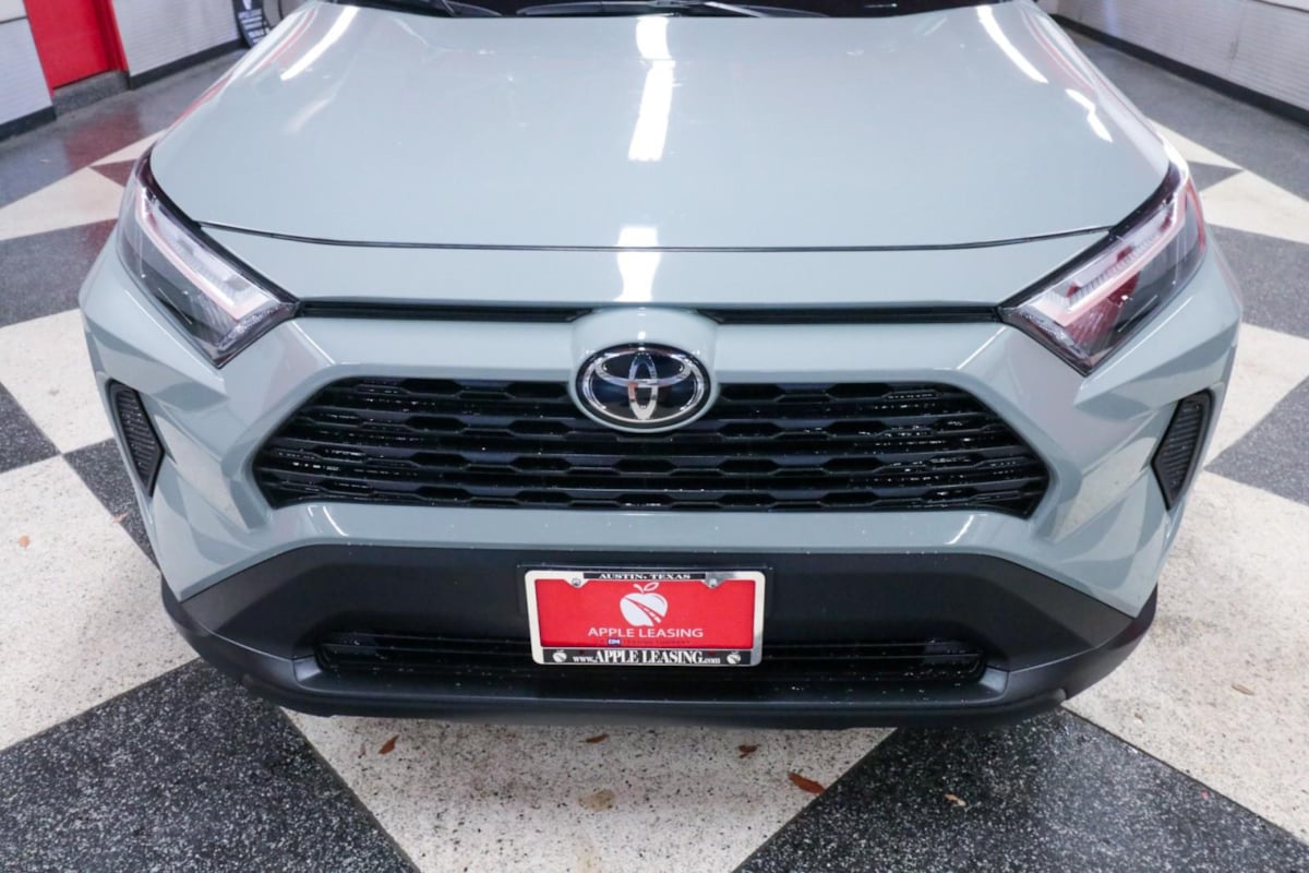 Toyota RAV4 photo 4