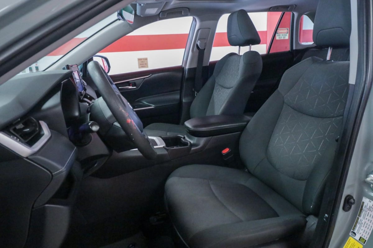 Toyota RAV4 photo 10