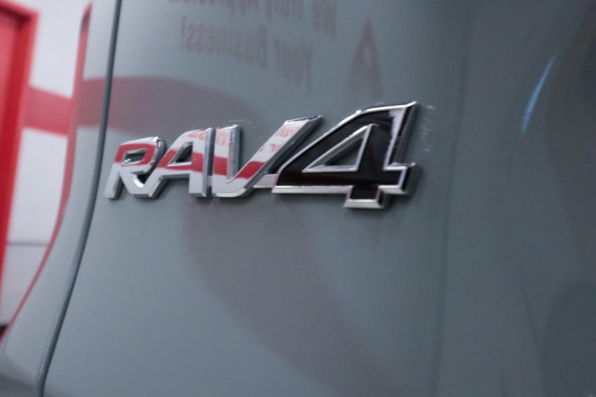 Toyota RAV4 photo 30