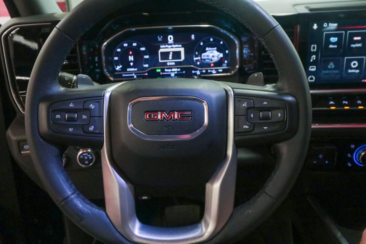 GMC Sierra photo 19