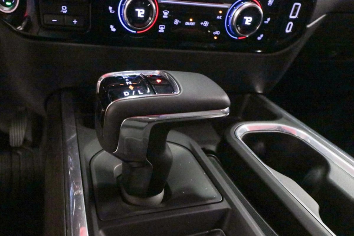 GMC Sierra photo 24