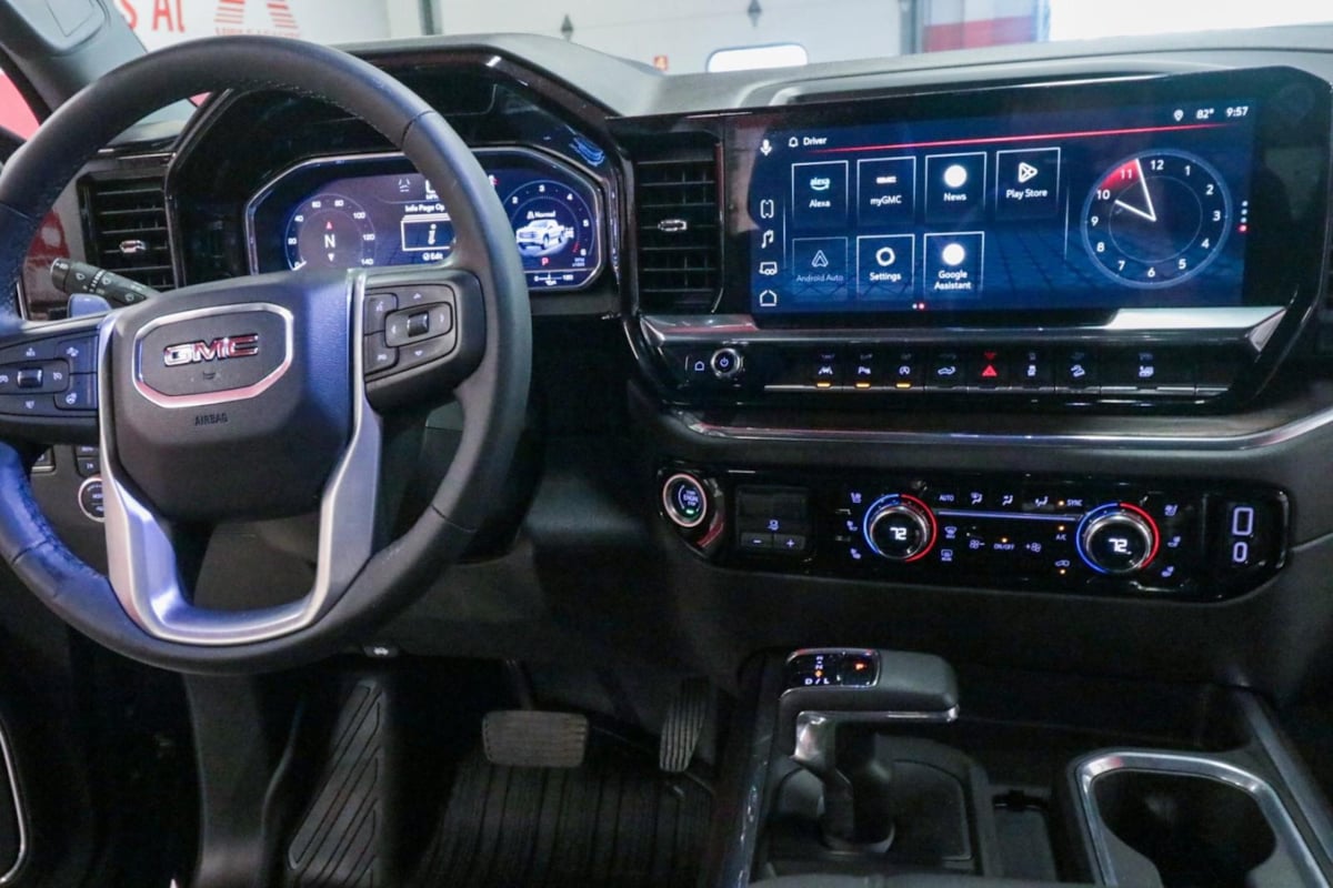 GMC Sierra photo 31