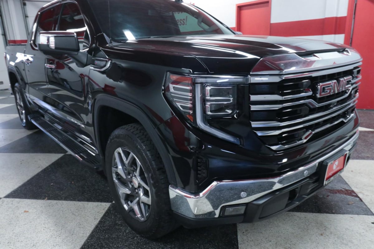 GMC Sierra photo 44