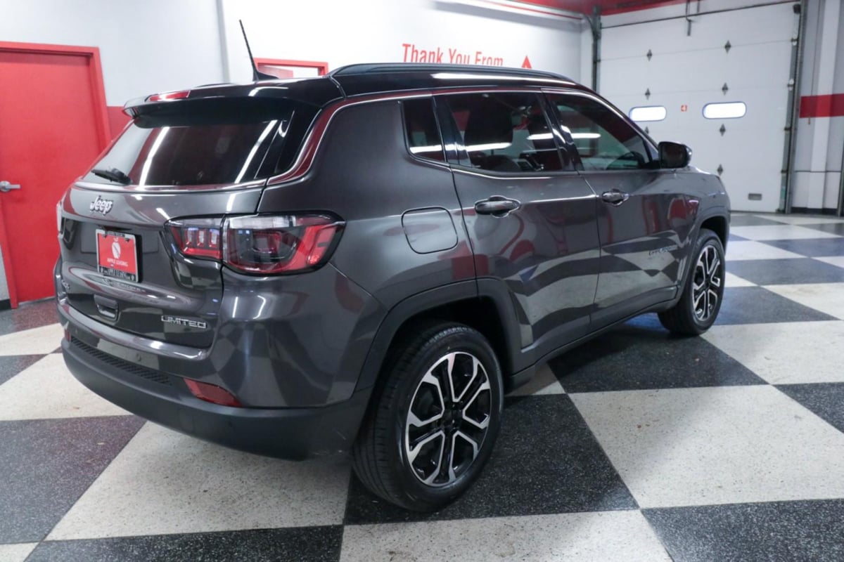 Jeep Compass photo 7