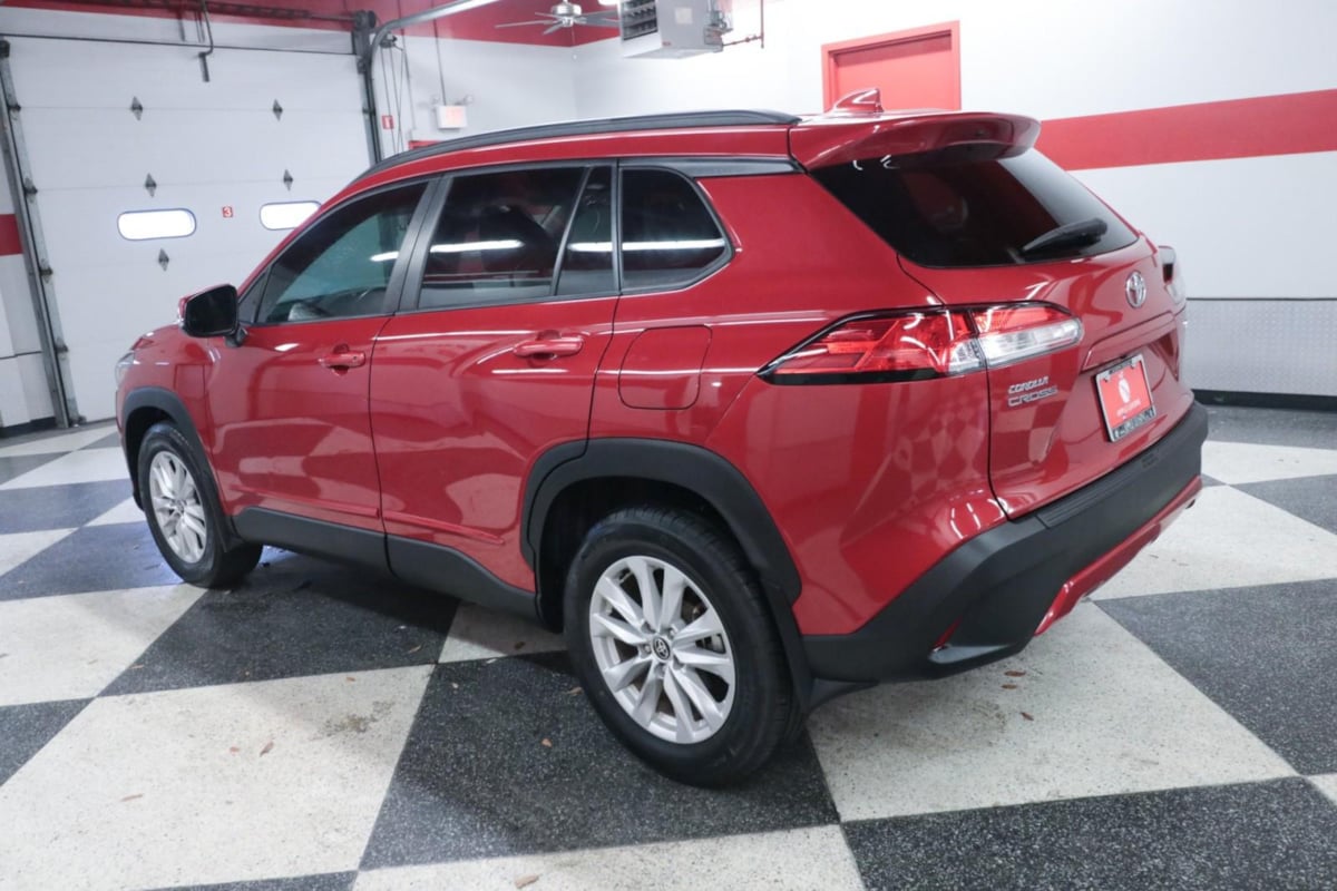 Toyota Corolla Cross photo 6