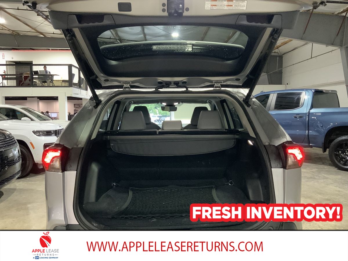 Toyota RAV4 photo 11