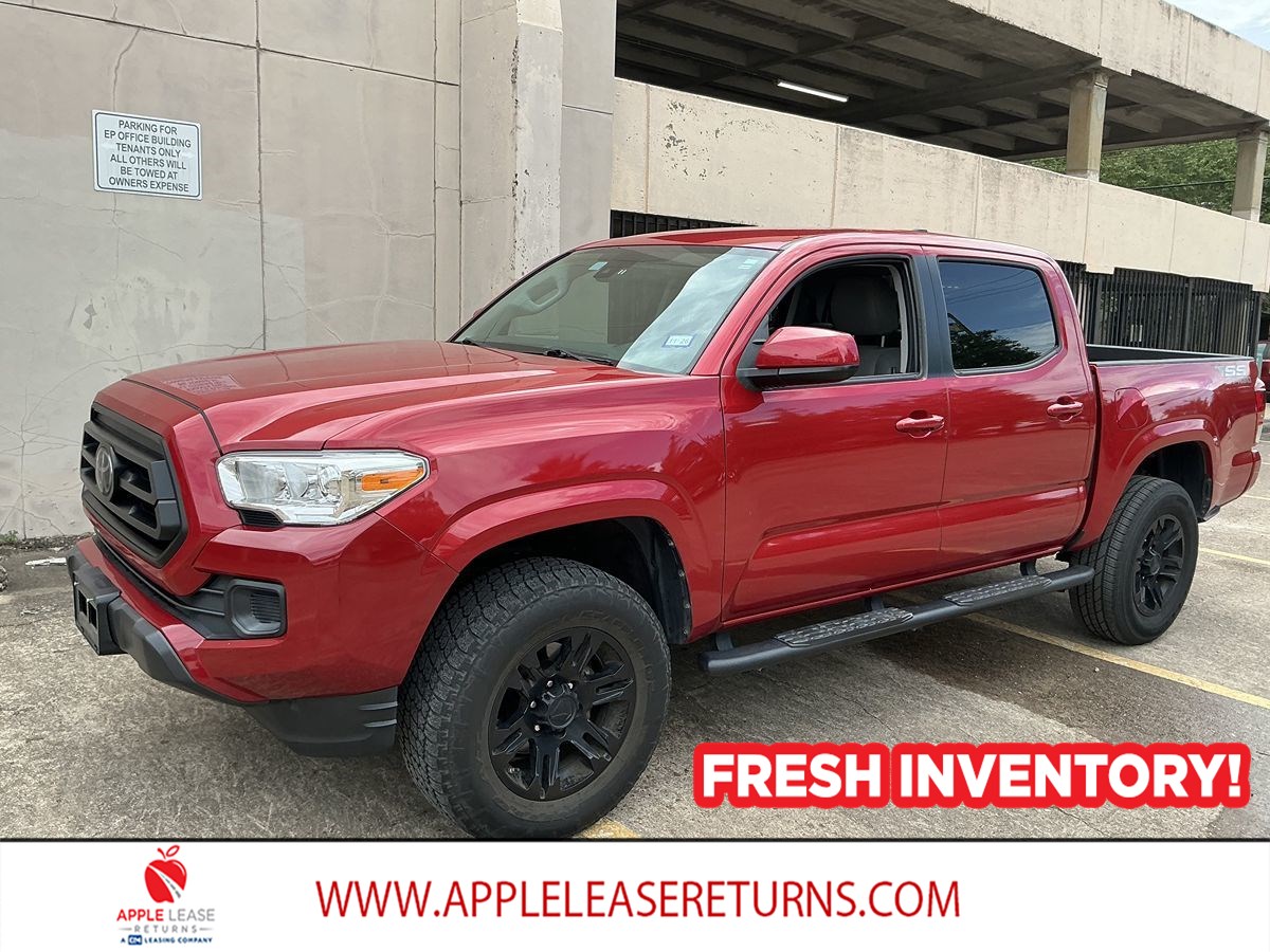 Toyota Tacoma photo 2