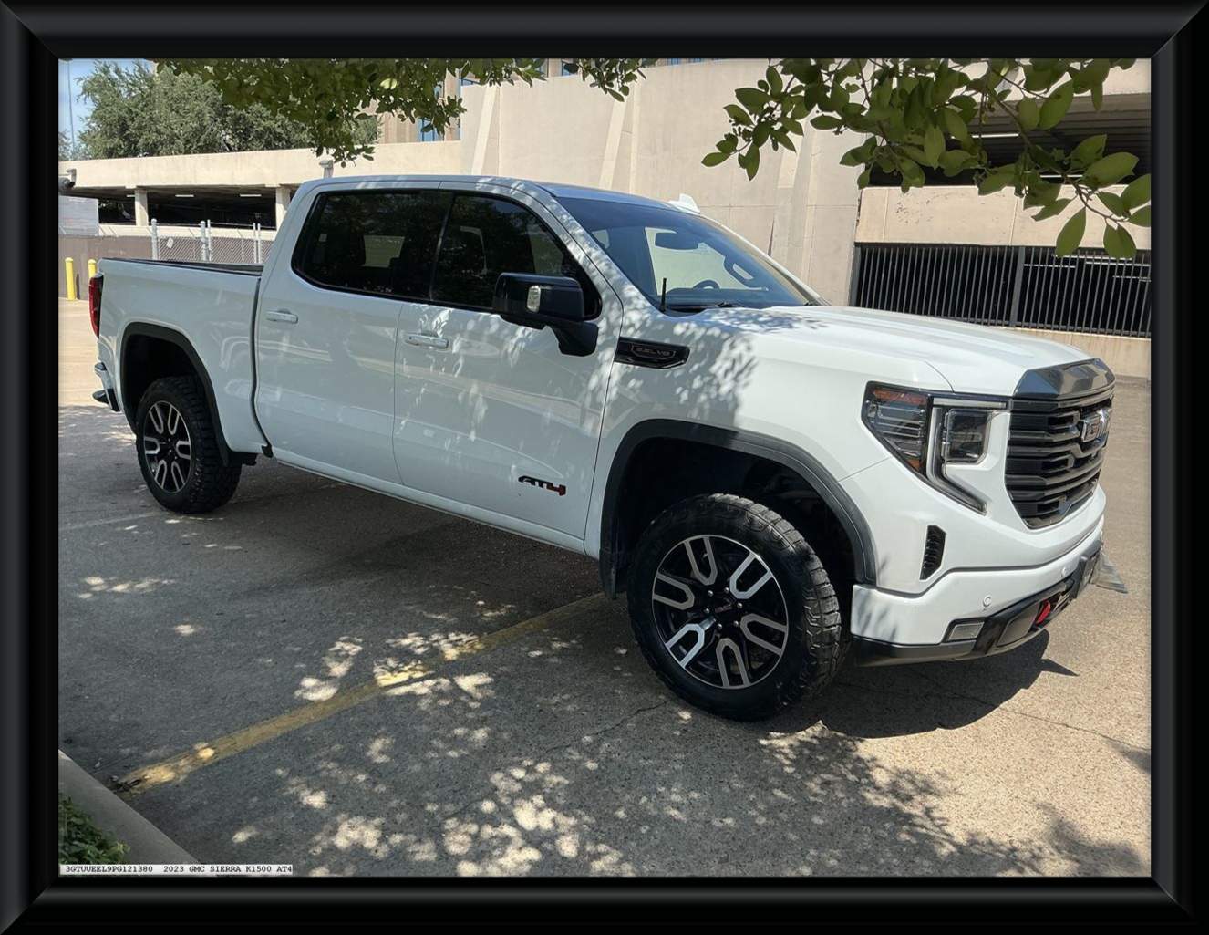 2023 GMC Sierra 1500 AT4