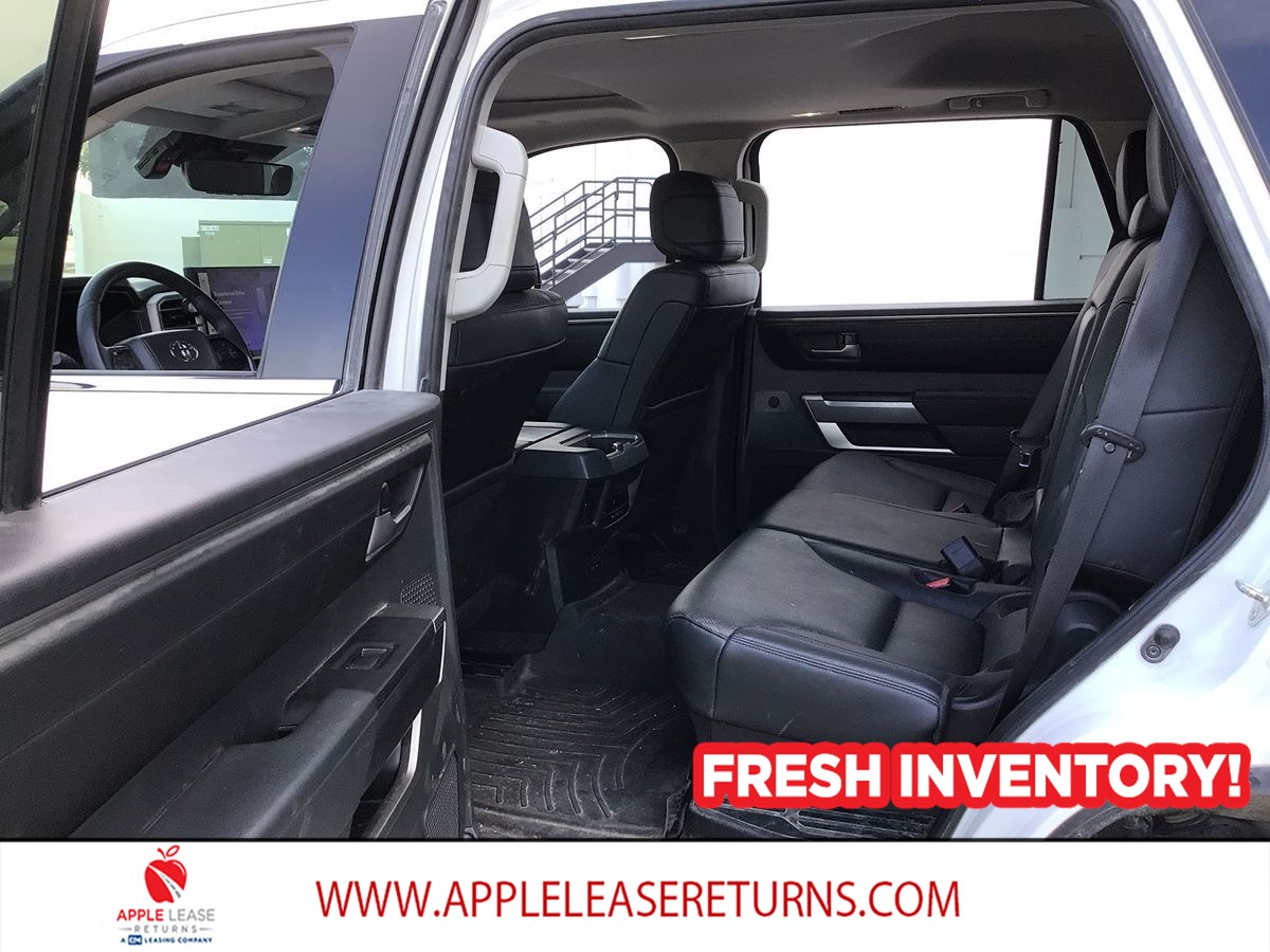 Toyota Sequoia photo 5